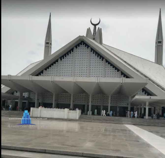 how long did the construction of faisal mosque take